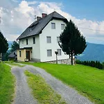 Fuchsbau Apartment Vordertheissenegg